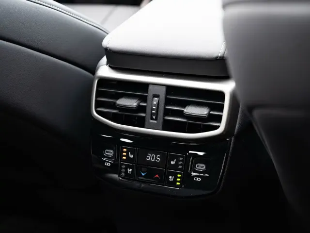 Lexus RX — Фото автомобиля 19
