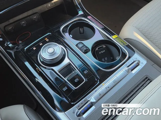 Kia Carnival 4th Gen — Фото автомобиля 12