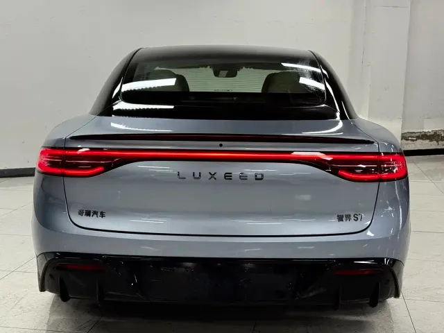 Luxeed S7 — Фото автомобиля 5