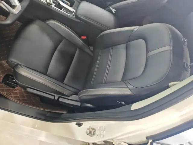 Nissan Sylphy — Фото автомобиля 14