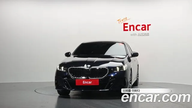 BMW 5-Series 5 серия (G60) 530i xDrive M Sport — Фото автомобиля 2