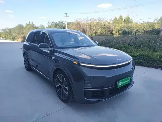 Li Auto L9 — Фото автомобиля 3
