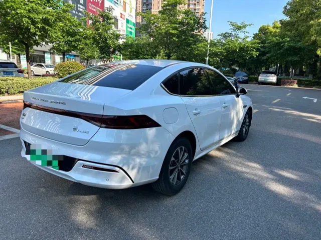 BYD Qin PLUS — Фото автомобиля 4
