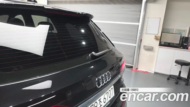 Audi Q7 45 TDI quattro Premium — Фото автомобиля 30