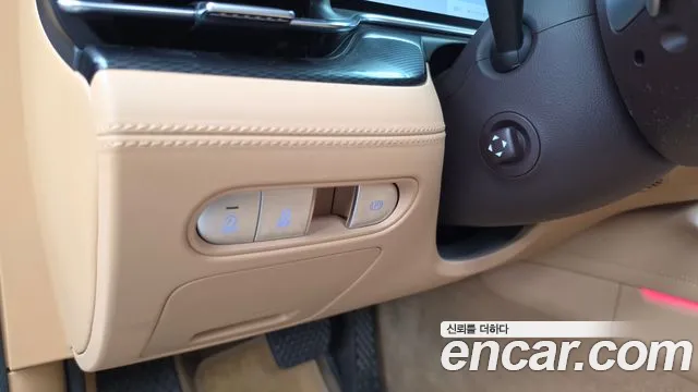 Genesis G90 — Фото автомобиля 7