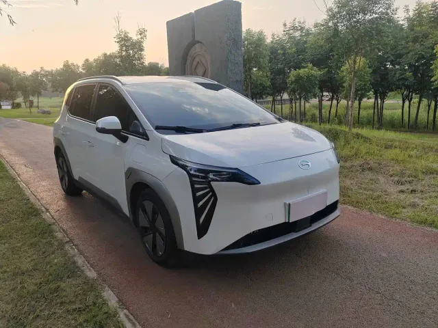GAC Aion Y — Фото автомобиля 2