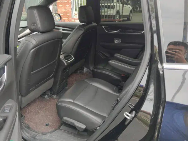 Cadillac XT6 — Фото автомобиля 11