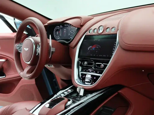 Aston Martin DBX — Фото автомобиля 13
