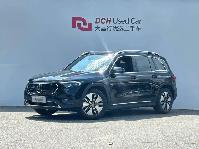 Фотография автомобиля — Mercedes-Benz EQB