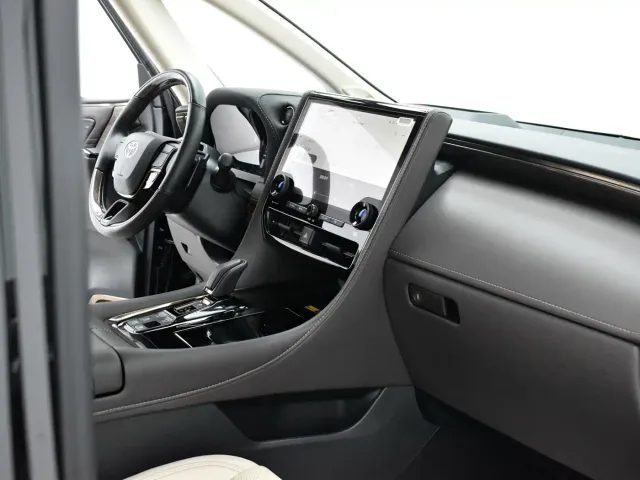 Toyota Alphard — Фото автомобиля 11