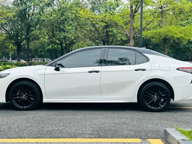 Toyota Camry — Фото автомобиля 4