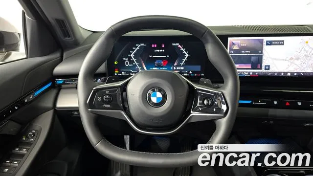 BMW 5 Series G60 — Фото автомобиля 14