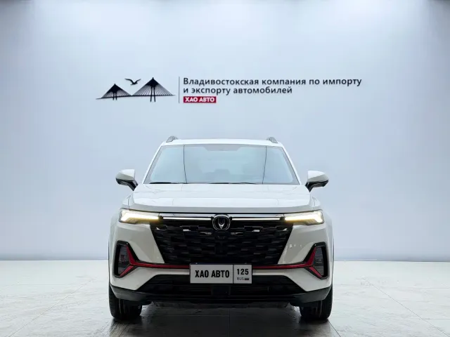 Changan CS35 Plus — Фото автомобиля 2