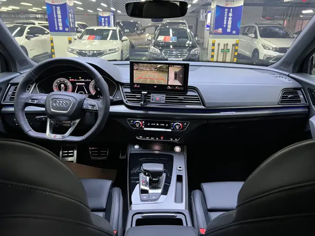 Audi Q5L — Фото автомобиля 17