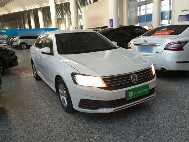 Volkswagen Lavida — Фото автомобиля 22