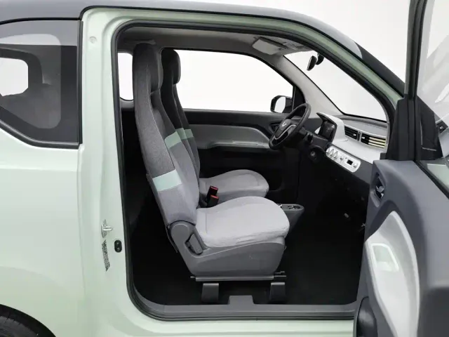 Wuling Hongguang Mini EV — Фото автомобиля 23