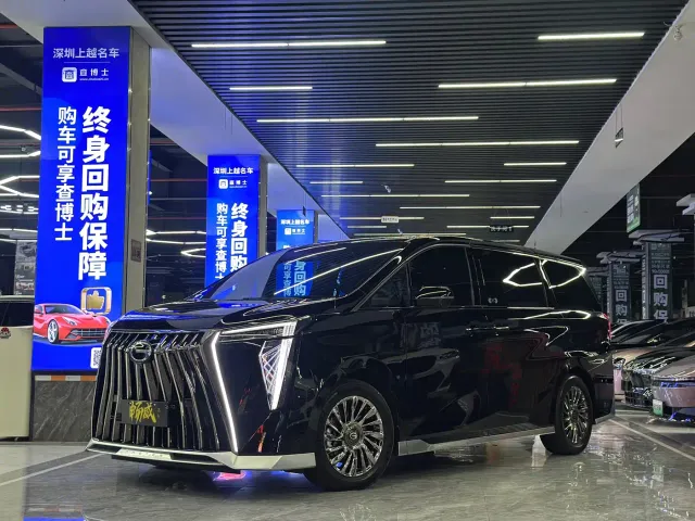 Фотография автомобиля — GAC Trumpchi M8