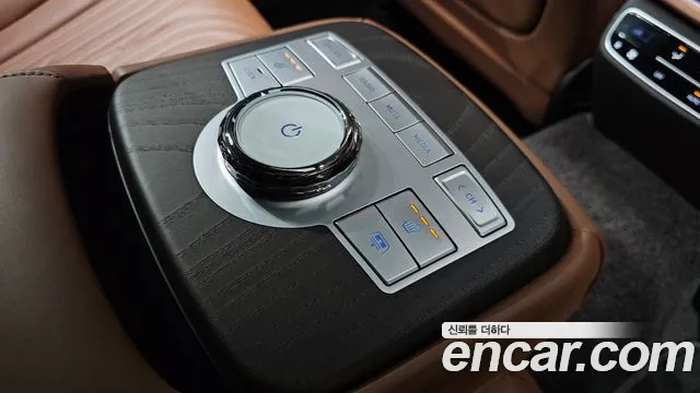 Genesis G80 Бензин 2.5 турбо AWD — Фото автомобиля 18