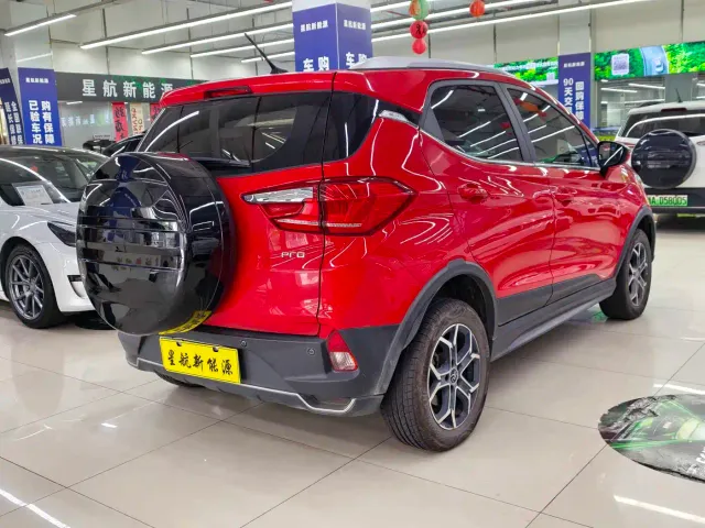 BYD Yuan Pro — Фото автомобиля 9