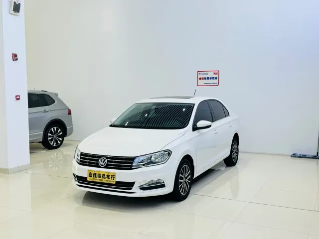 Volkswagen Santana — Фото автомобиля 3