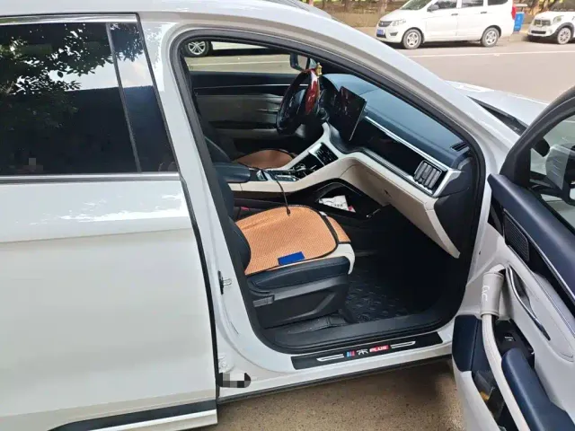 BYD Song PLUS — Фото автомобиля 14