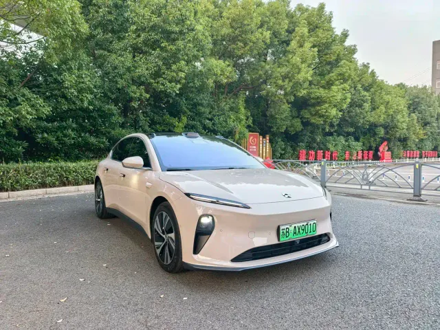 Nio ET5 — Фото автомобиля 3