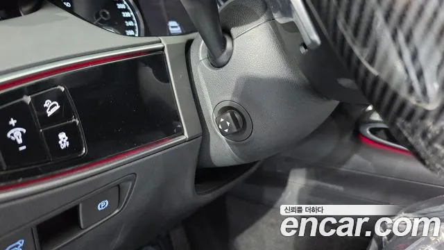 Genesis GV70 — Фото автомобиля 30