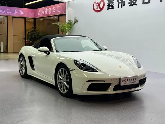 Porsche 718 — Фото автомобиля 4