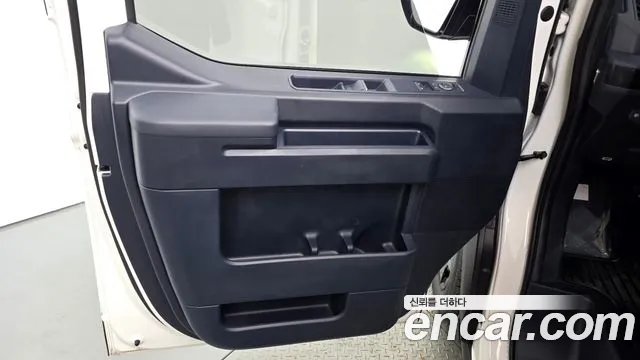 Kia PV5 — Фото автомобиля 14