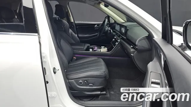 Genesis GV80 — Фото автомобиля 25