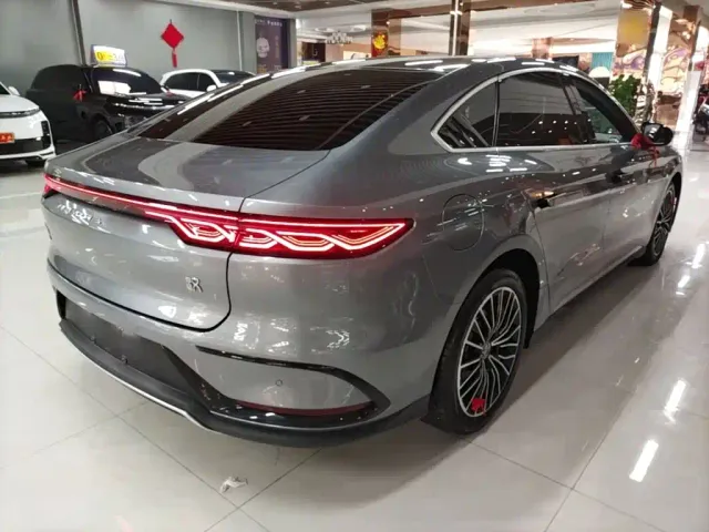 BYD Han — Фото автомобиля 6