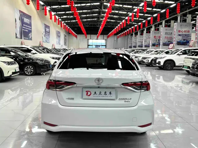 Toyota Corolla — Фото автомобиля 5