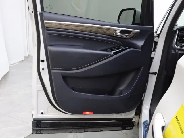 GAC Trumpchi M8 — Фото автомобиля 10