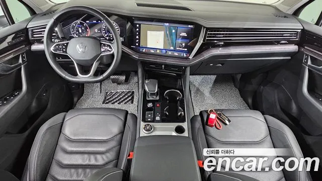 Volkswagen Touareg Touareg 3 поколение 3.0 TDI Premium — Фото автомобиля 7