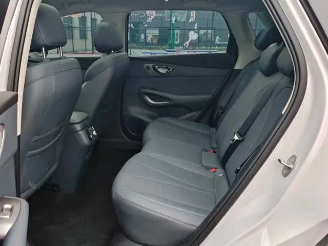 BYD Seal 05 DM-i — Фото автомобиля 5
