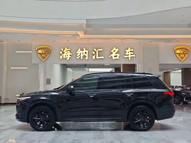 Li Auto ONE — Фото автомобиля 2
