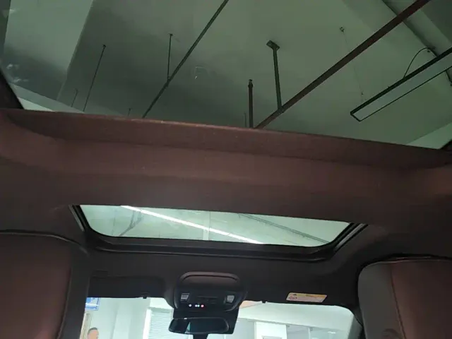 Cadillac CT5 — Фото автомобиля 17