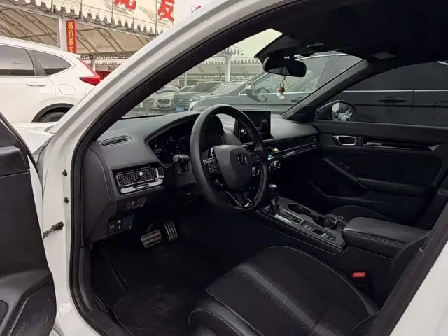 Honda Civic — Фото автомобиля 4