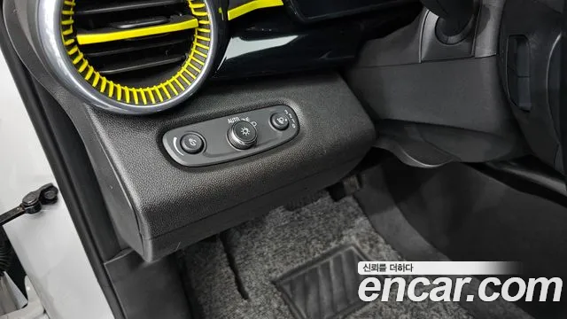 ChevroletGMDaewoo Trax Trax Кроссовер — Фото автомобиля 28