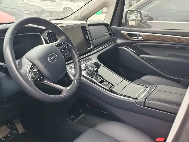 GAC Trumpchi M8 — Фото автомобиля 6