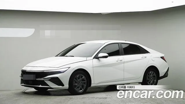 Фотография автомобиля — Hyundai Avante CN7