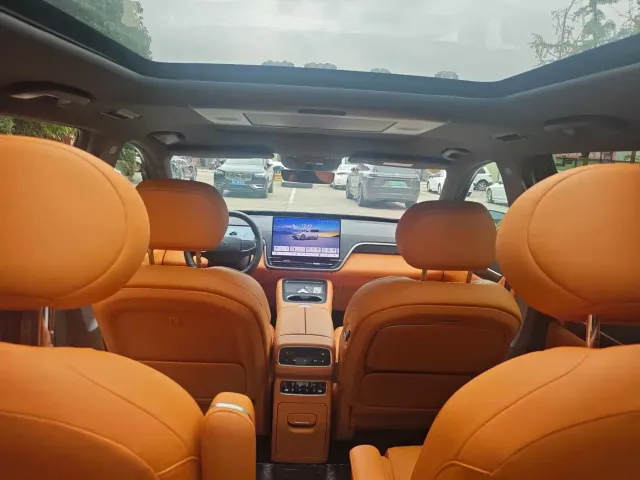 Dongfeng eπ 008 — Фото автомобиля 5