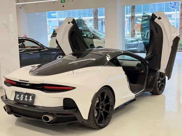 McLaren GT — Фото автомобиля 10