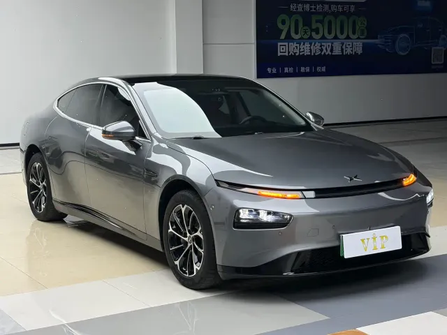 Xpeng P7 — Фото автомобиля 3