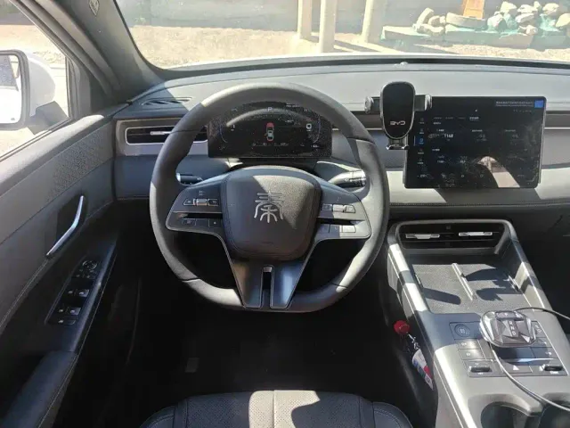 BYD Qin PLUS — Фото автомобиля 11