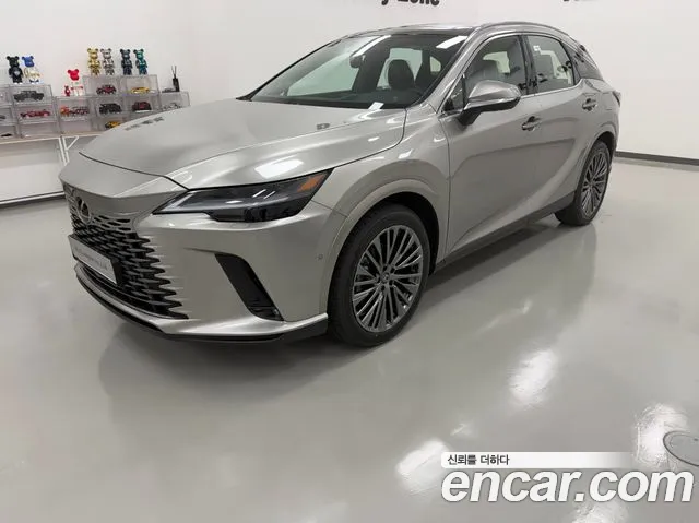 Фотография автомобиля — Lexus RX
