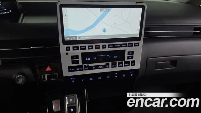 Hyundai Staria Staria 4WD Lounge 9 мест — Фото автомобиля 12