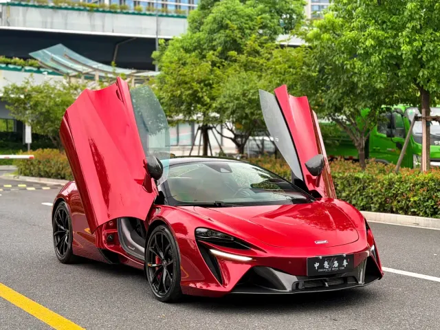 McLaren Artura — Фото автомобиля 3