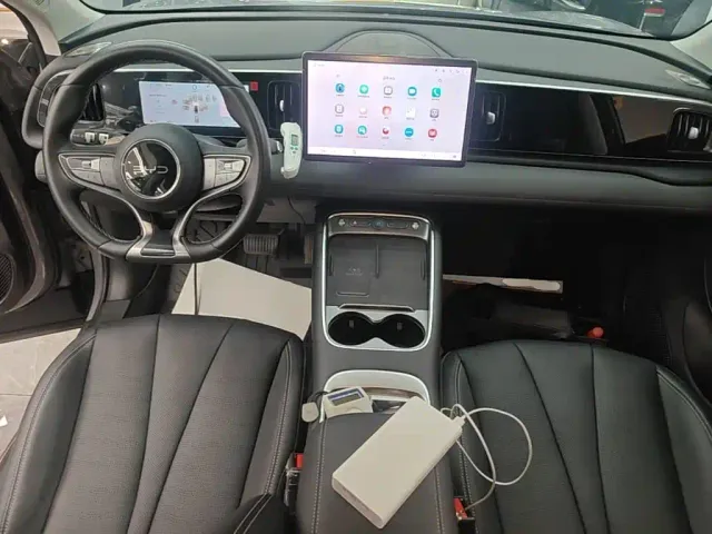 BYD Sealion 05 EV — Фото автомобиля 9