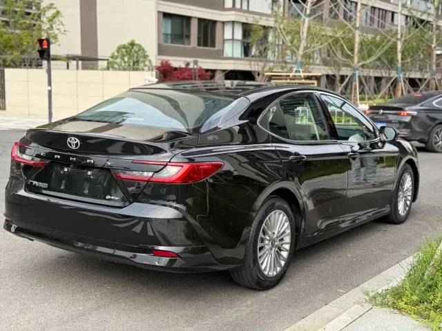 Toyota Camry — Фото автомобиля 4